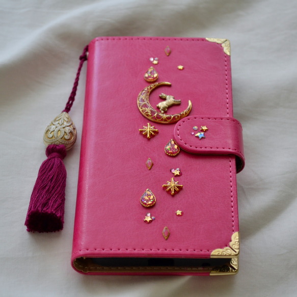 星達の輝き。手帳型スマホケース『うさぎと月のロマンティック』ぴょんと飛ぶ兎、大人可愛いピンクとゴールド☆全機種対応 6枚目の画像