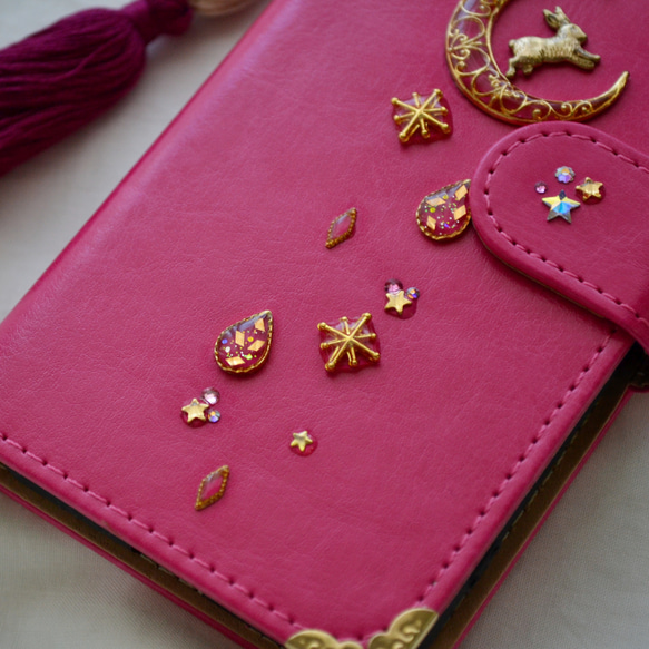 星達の輝き。手帳型スマホケース『うさぎと月のロマンティック』ぴょんと飛ぶ兎、大人可愛いピンクとゴールド☆全機種対応 3枚目の画像