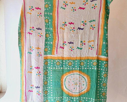 ※限定品※ヴィンテージキルト　タペストリー　カバー　【Kaleidoscope】 翌日発送】No.845 ヴィンテージキルト カンタキルト マルチカバー