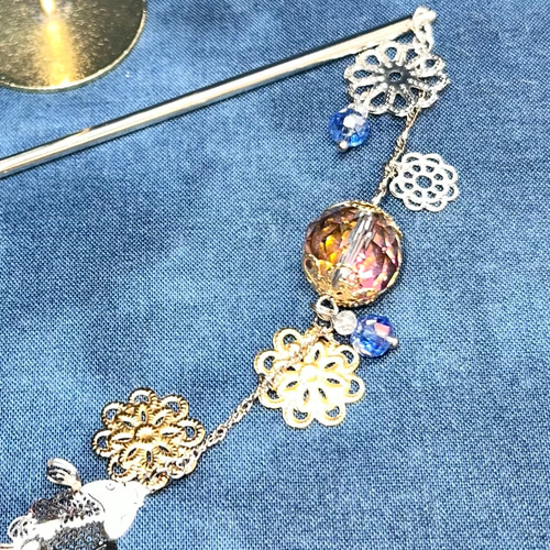 シルバー色の金魚簪とピアスセット かんざし にこのん 通販