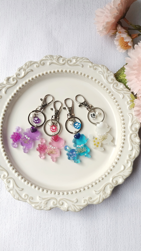 再再販✩オシャレプードルちゃんキーホルダー（ピンク）（水色