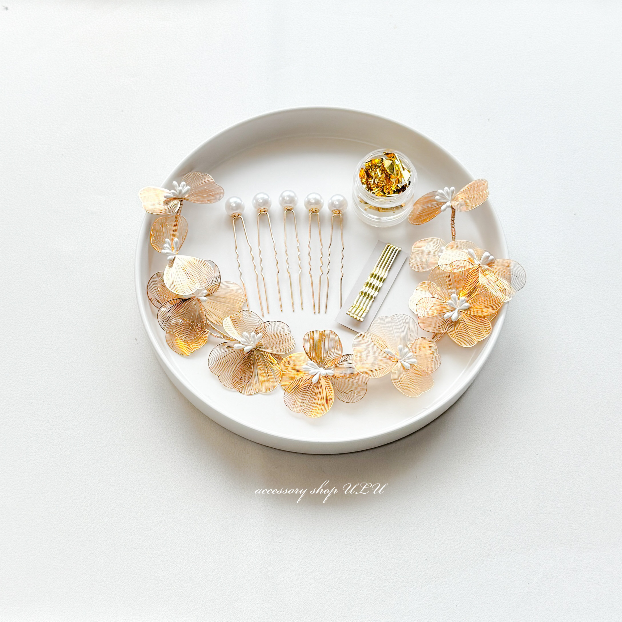 ゴールドフラワー パール 金箔 成人式 髪飾り ヘッドドレス 結婚式 ブライダル ウェディング 卒業式 和装 振袖 袴 4,316円