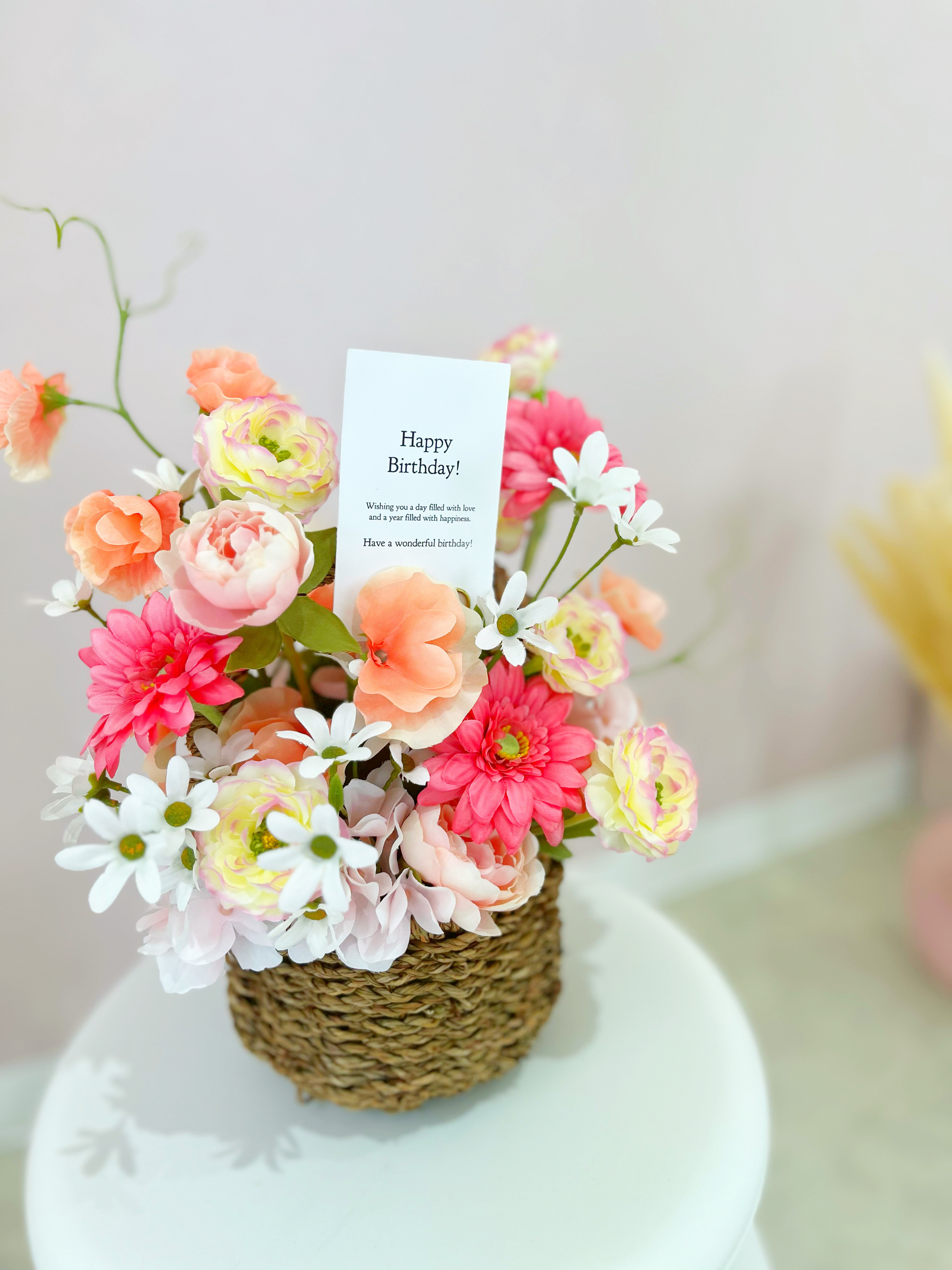韓国っぽ♡フラワーバスケット/送別　卒業　入学　ホワイトデー/Mサイズ　メッセージカード付き　アーティフィシャルフラワー
