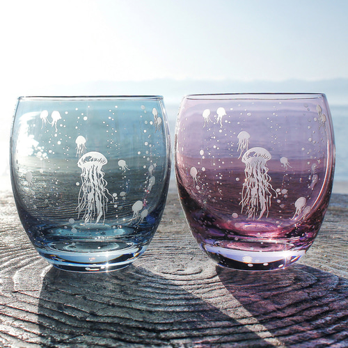 アクアリウムくらげ（青碧桃染海月） グラス ART空（アートクー
