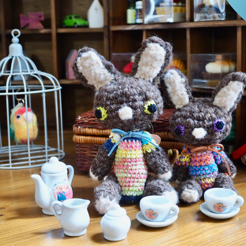 手つむぎ糸の編みぐるみ野うさぎ姉ツムギちゃん あみぐるみ