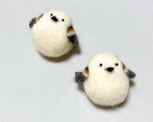 ●いちご●双子もふもふシマエナガ　ハンドメイド　キルト ○いちご○双子もふもふシマエナガ ハンドメイド キルト