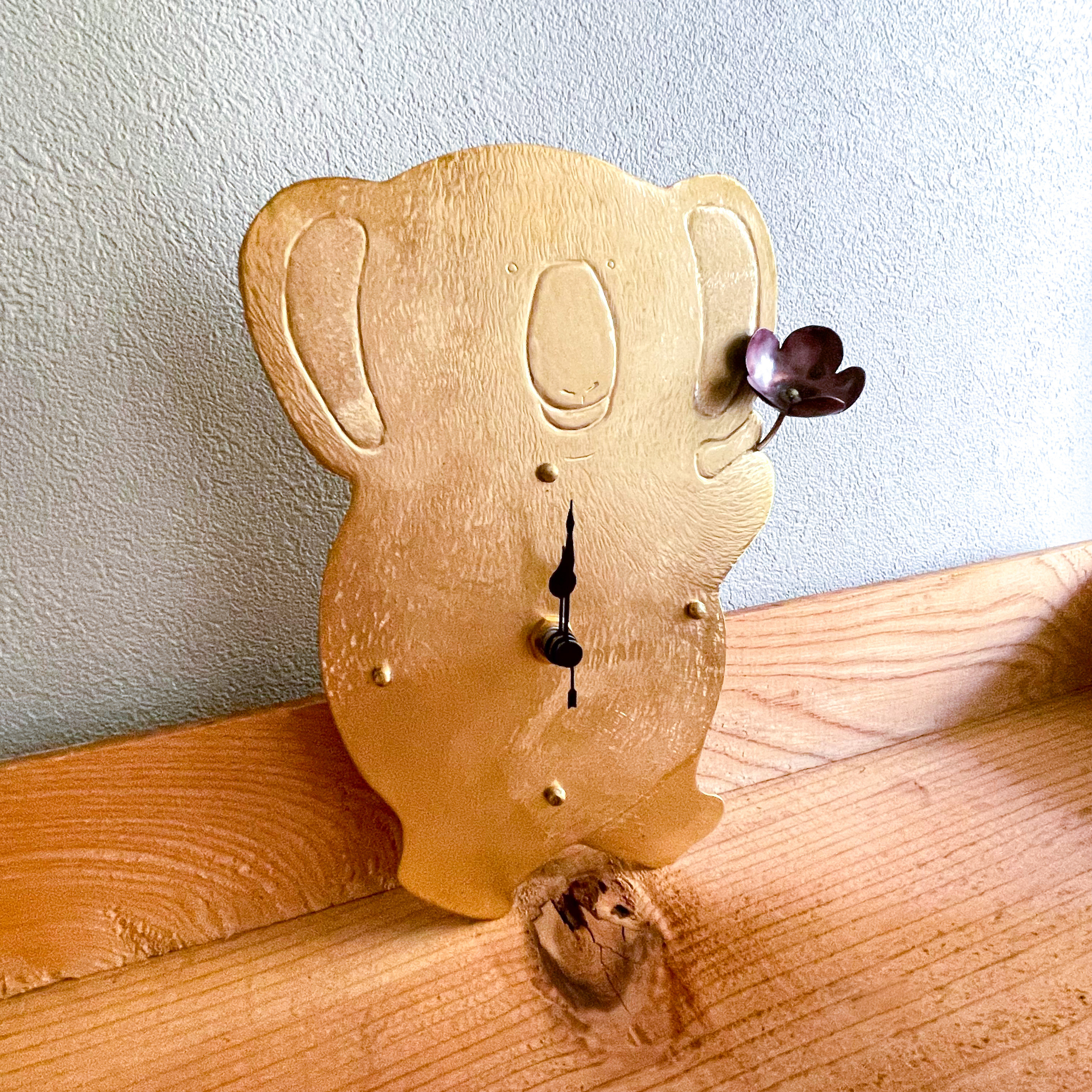 「お花とコアラ」壁掛け時計　真鍮