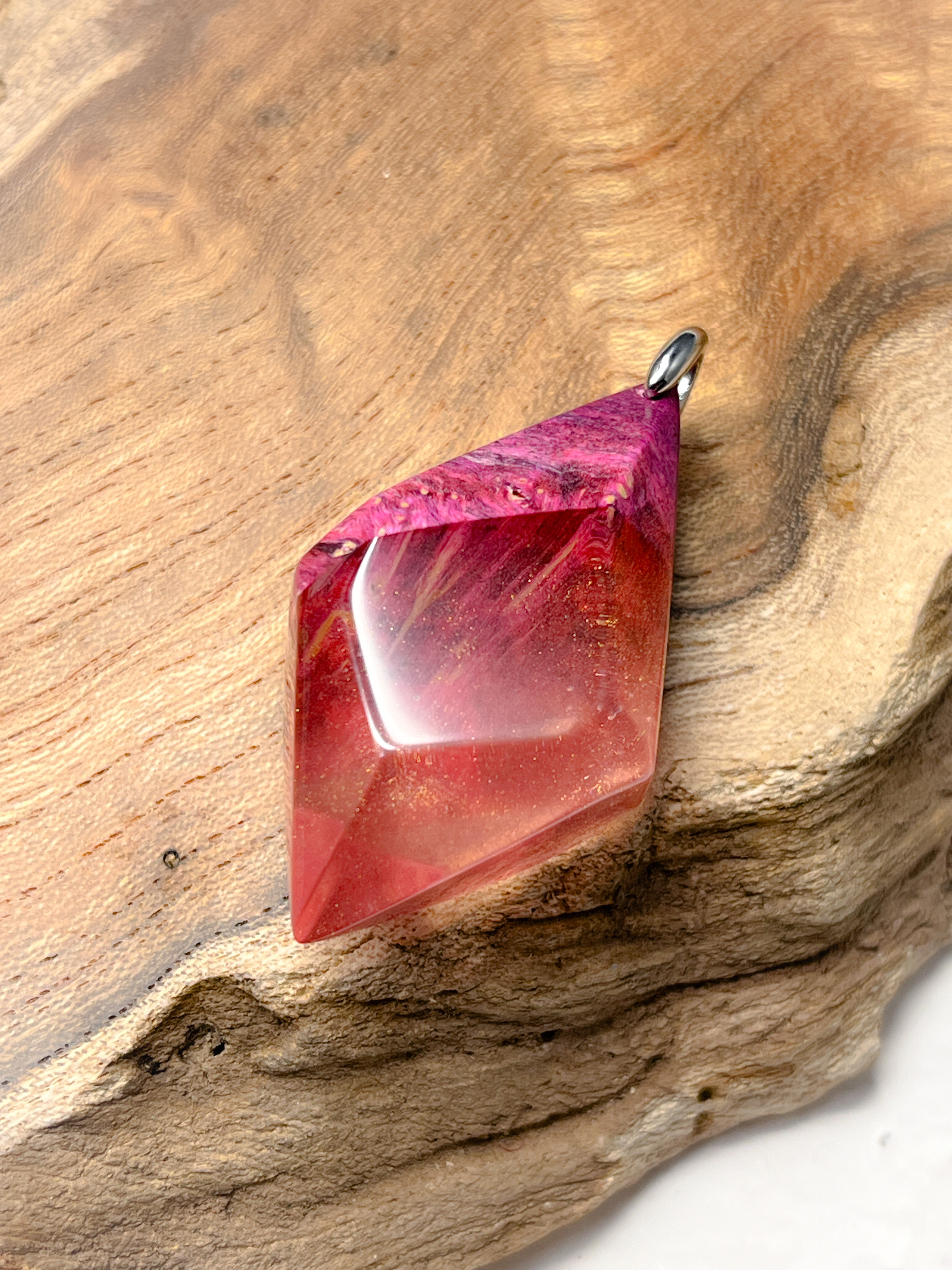 ウッドレジン ネックレス 鉱石〜ピンク〜