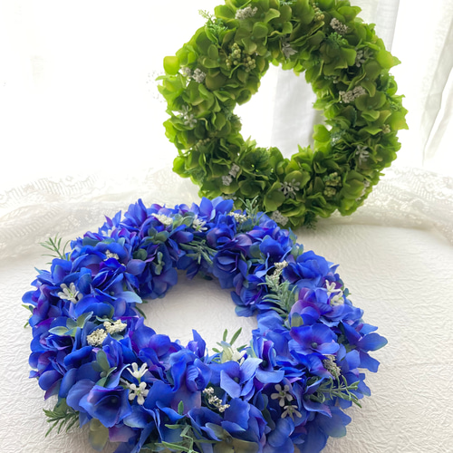 ブルーグリーンの紫陽花に小花をちらしたアーティフィシャルフラワー