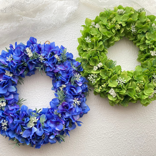 ブルーグリーンの紫陽花に小花をちらしたアーティフィシャルフラワー