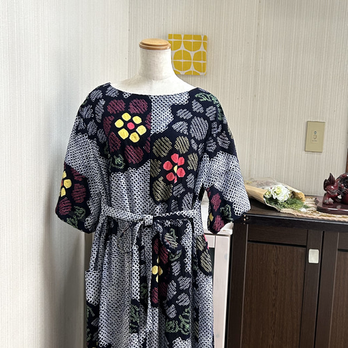 有松絞り ワンピース 後ろVネック ウエストリボン ポケット付き