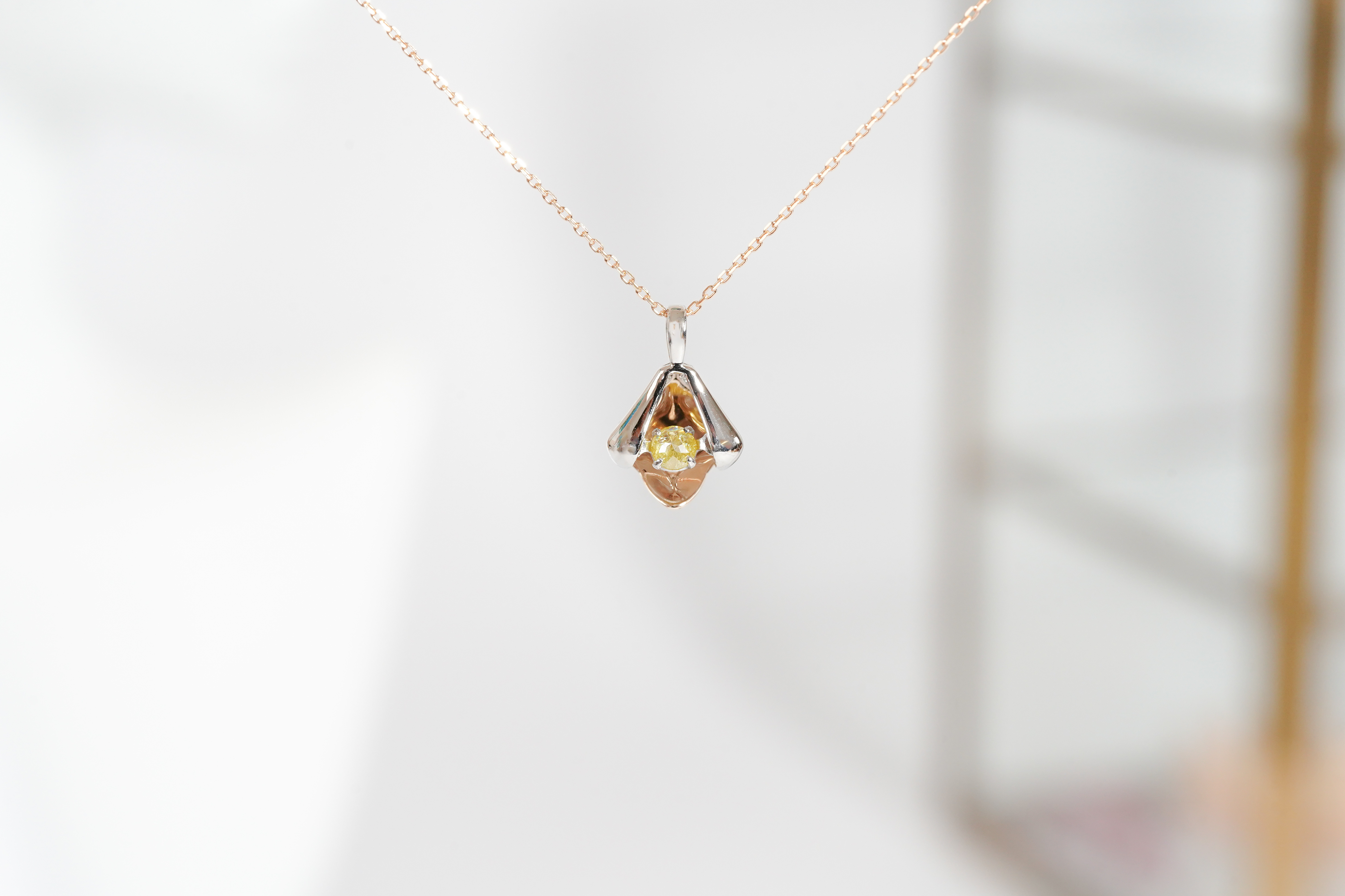 K18PG/PT 「揺れて輝くダンシングストーン®︎」ローズカット 天然ダイヤモンド ペンダント