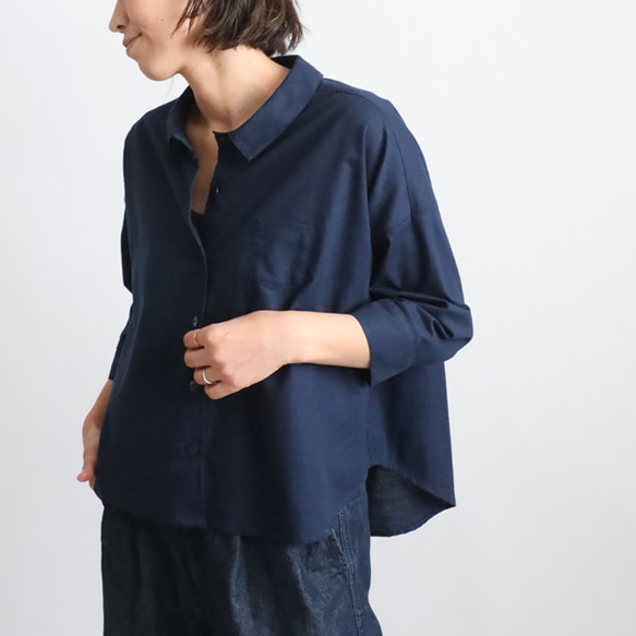 ⁑夏ＳＡＬＥ　再入荷　上質ギマ擬麻コットン　角襟　燕尾裾　幅広シャツ　ジャケット　胸ポケット ゆったり紺T10A 1枚目の画像