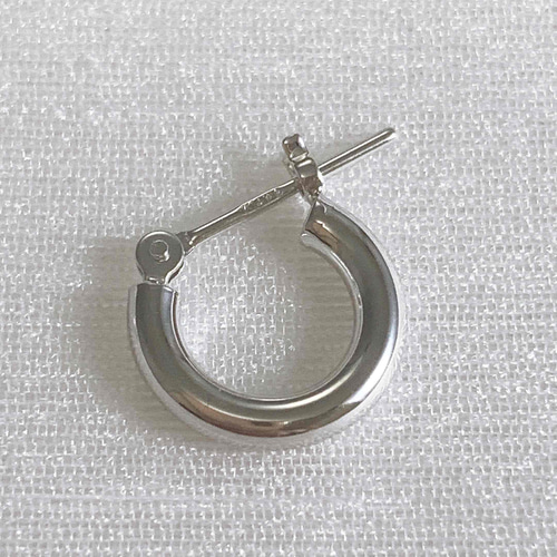 14K　WG　フープ　ピアス 両耳　ホワイトゴールド　刻印あり 両耳　ホワイトゴールド　刻印あり 14K　WG　フープ　ピアス
