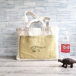 半額SALE！お花スカルの2ウェイトートバッグ　アレキサンダーヘンリー 半額SALE！お花スカルの2ウェイトートバッグ アレキサンダー