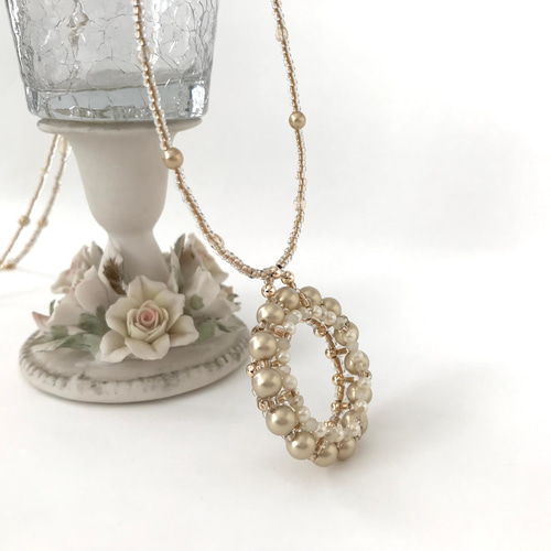 パール編みの サークル モチーフ ネックレス シャンパンゴールド