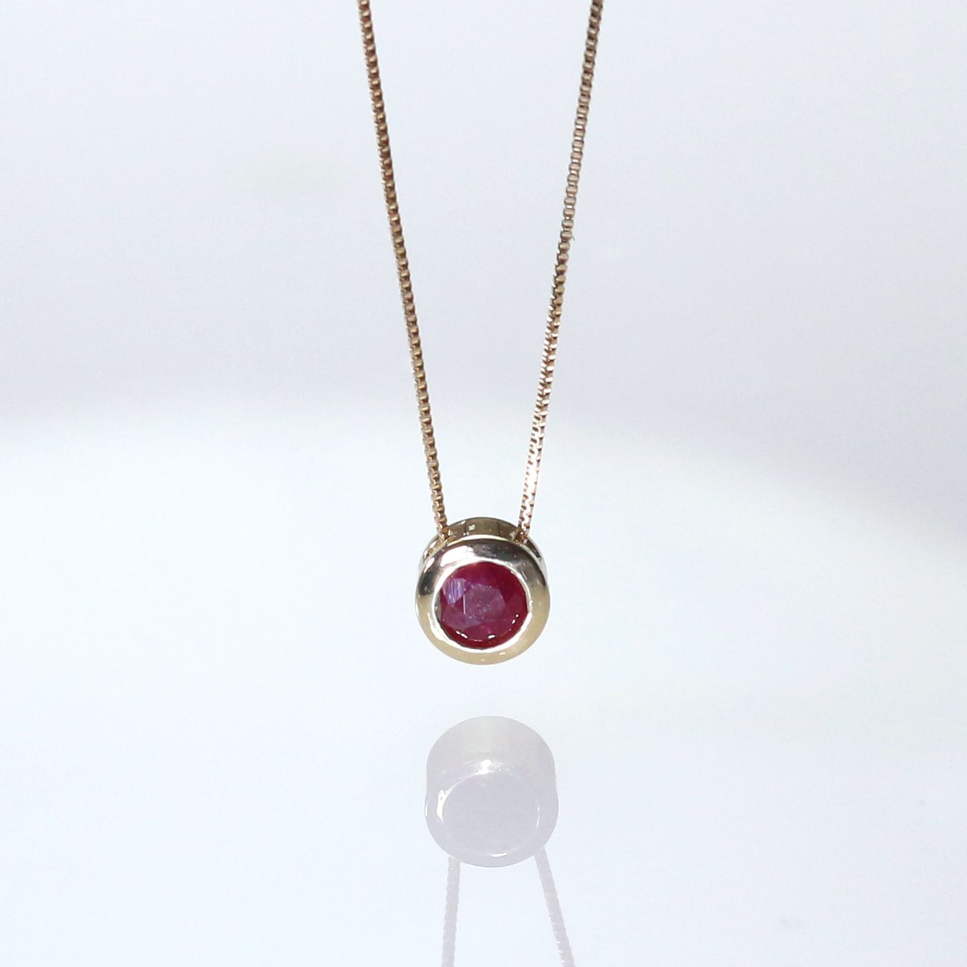 K18YG ルビーペンダント 0.43ct