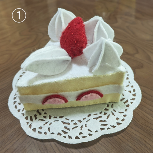 フェルト 苺のショートケーキ（単品） おもちゃ・人形 紫まりも 通販