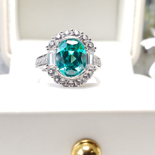 奇跡の輝き?パライバトルマリン 人工宝石 ナチュラルトパーズヘイロー