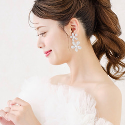 EK18 大ぶりイヤリング　ブライダルイヤリング　ウェディングイヤリング　結婚式  おしゃれ花嫁 3枚目の画像