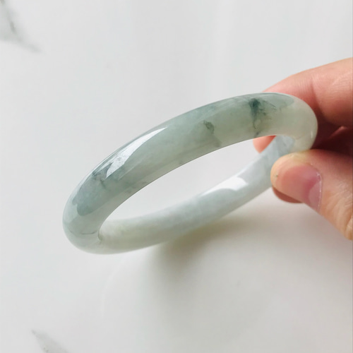 天然翡翠(ひすい　ジェイド)バングル 楽天市場】グアテマラ産 翡翠 ヒスイ jade バングル 高品質