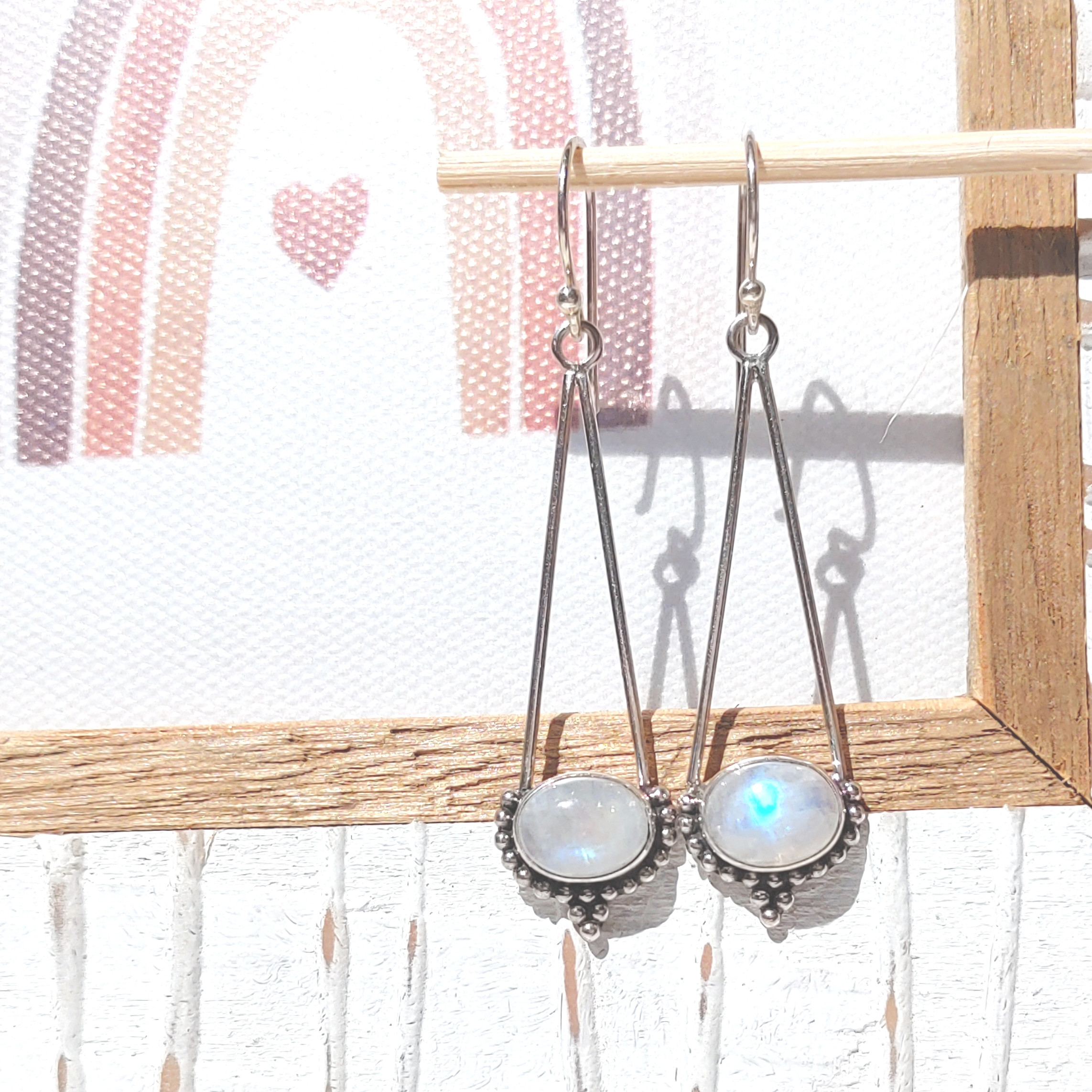 ❁Luna shining earrings silver925❁美しいレインボームーンストーン