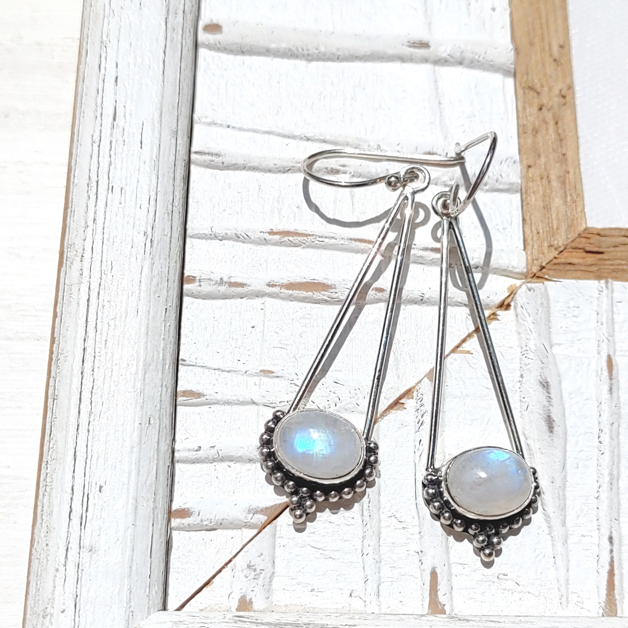 ❁Luna shining earrings silver925❁美しいレインボームーンストーン