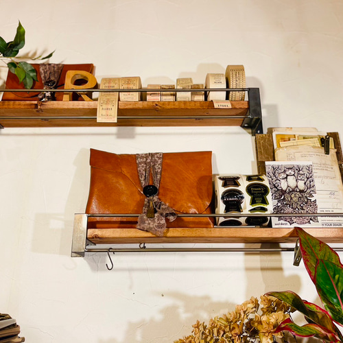 壁掛けラック　ウォールシェルフ　ブックラック　アイアン家具　オーダーメイド 壁掛けラック ブックラック ウォールシェルフ アイアン家具