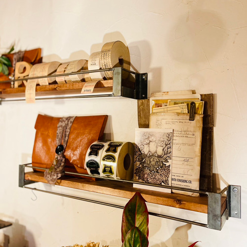 壁掛けラック ウォールシェルフ ブックラック アイアン家具 オーダー