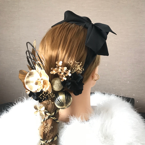 カチューシャ付き ゴールド ブラック 胡蝶蘭 髪飾り 成人式 卒業式 前