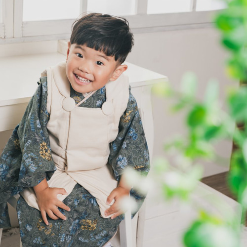 七五三 3歳着物 2024年新作 “紅一点”ブランド 正絹 被布コート