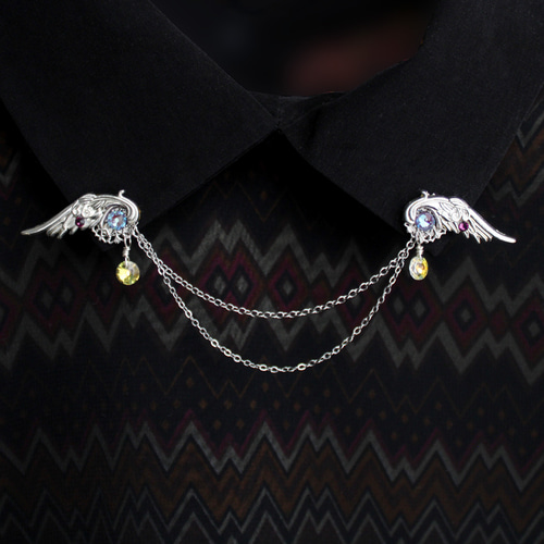 襟や帽子、鞄、ネクタイに♪軽量☆星屑の両翼ピンブローチ（全5色