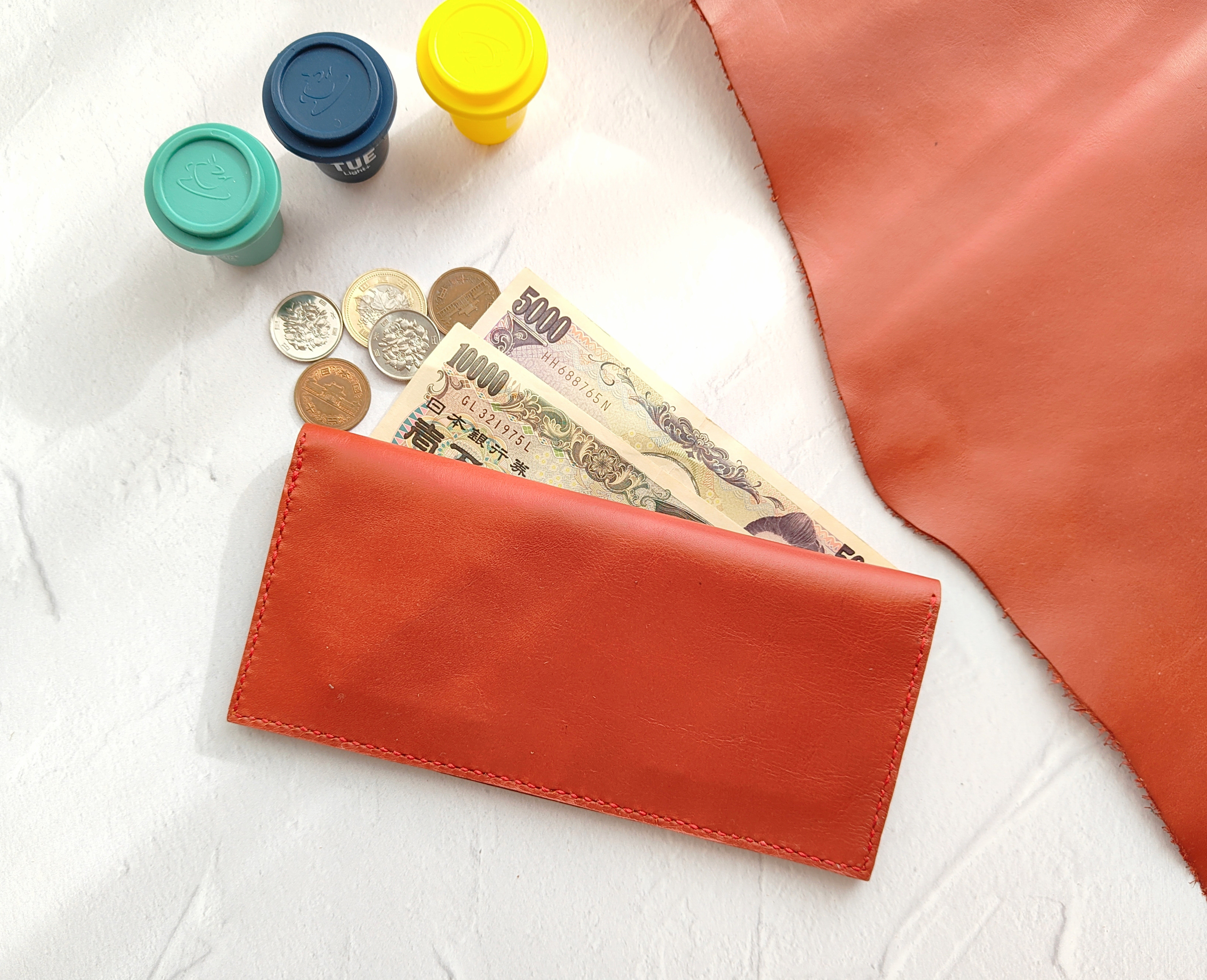 【イタリアンレザー】BASICなスマート長財布（二つ折り/メンズ/レディース/シンプル/ギフト/刻印/薄い）赤茶 5,376円