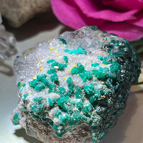 心身のデトックス✿*:・ ダイオプテーズ 翠銅鉱 ラフストーン 原石