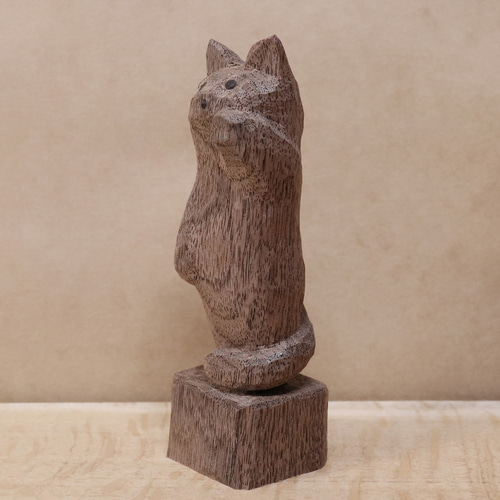 招き猫（左手）木彫り 木製 ネコの置物 インテリア雑貨（木材