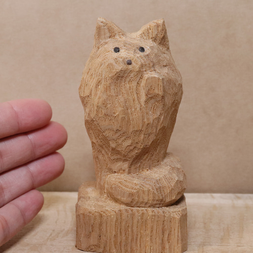 招き猫（左手）木彫り 木製 ネコの置物 インテリア雑貨（木材：タモ