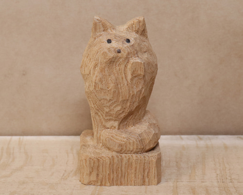 招き猫（左手）木彫り 木製 ネコの置物 インテリア雑貨（木材：タモ