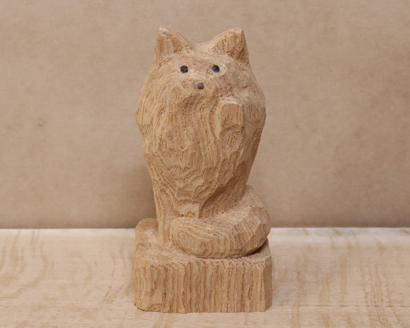 招き猫（左手）木彫り 木製 ネコの置物 インテリア雑貨（木材：タモ 