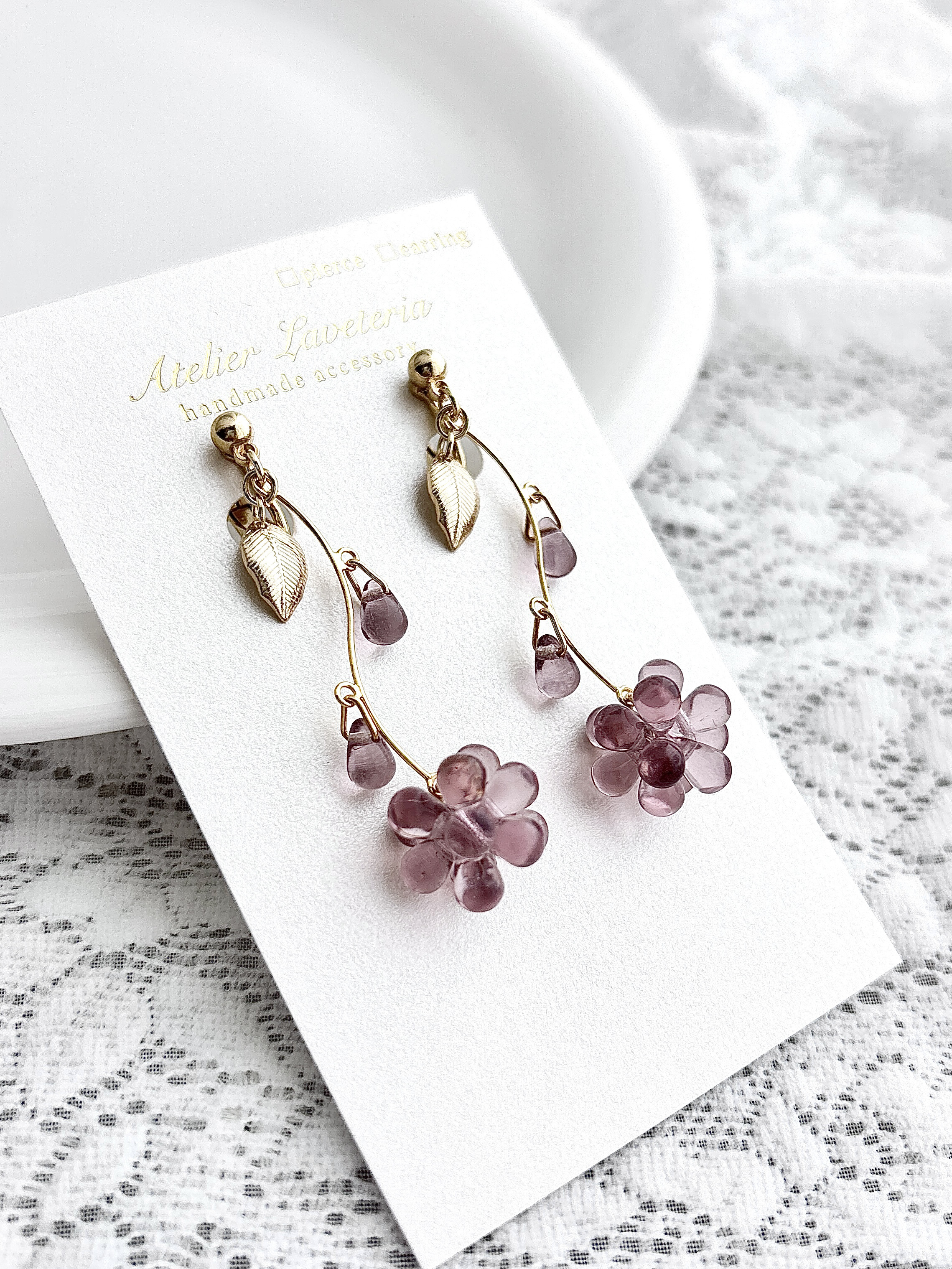 チェコ／チェコガラスビーズ】 ドロップ しずく お花のゆらゆら