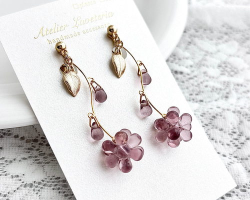 チェコ／チェコガラスビーズ】 ドロップ しずく お花のゆらゆら