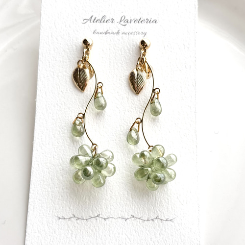 チェコ／チェコガラスビーズ】 ドロップ しずく お花のゆらゆら