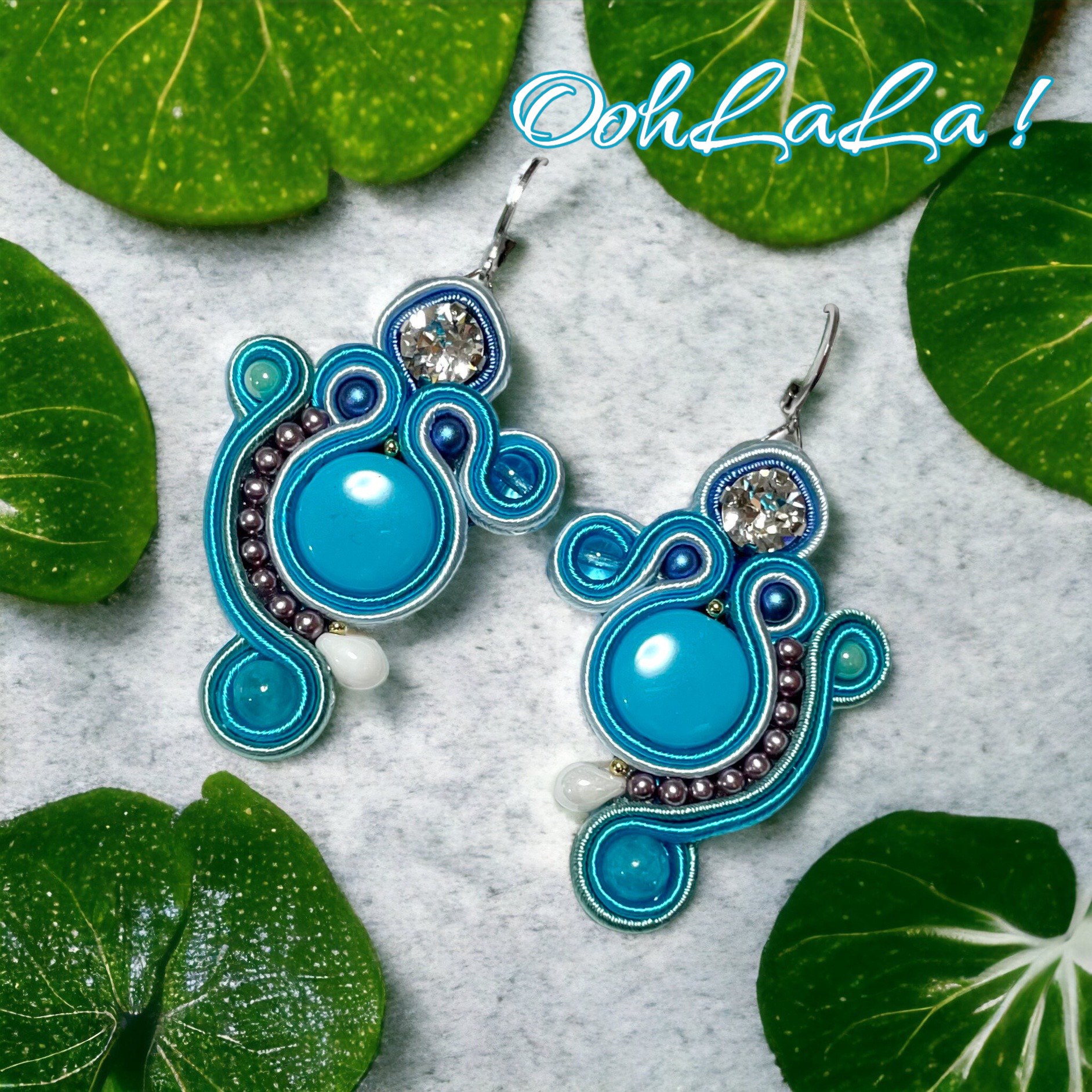 【くーちゃん】　ソウタシエ　フラメンココーム&ピアス　ハンドメイド　ブルー