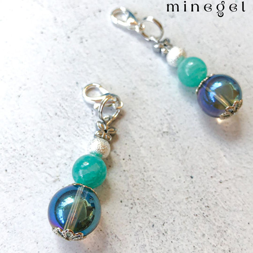 再販x8晴れやかブルー蝶 ブルーアクアオーラ アマゾナイトのチャーム