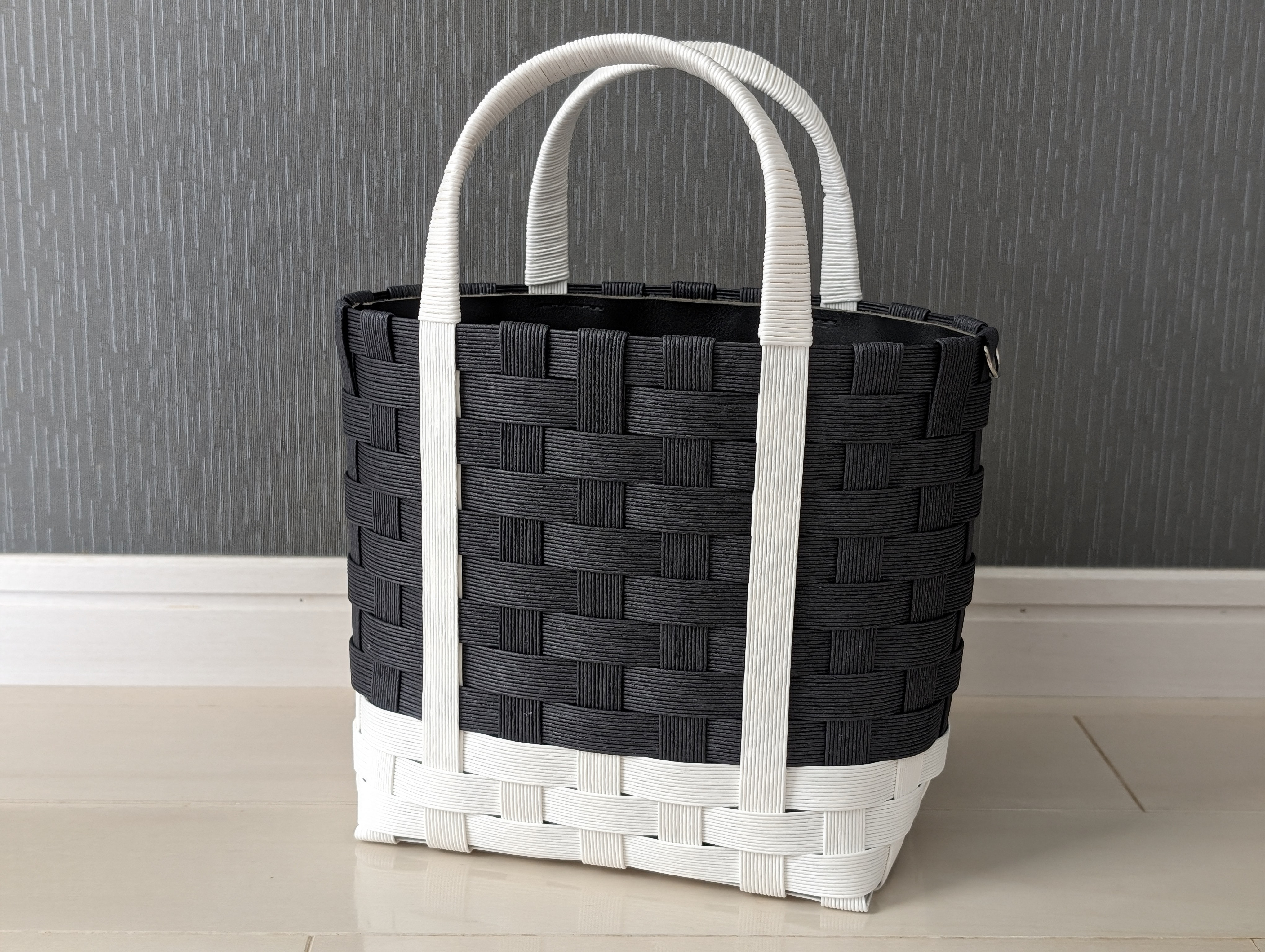 クラフト✖牛革内側　ホワイト＆ブラックのツートン