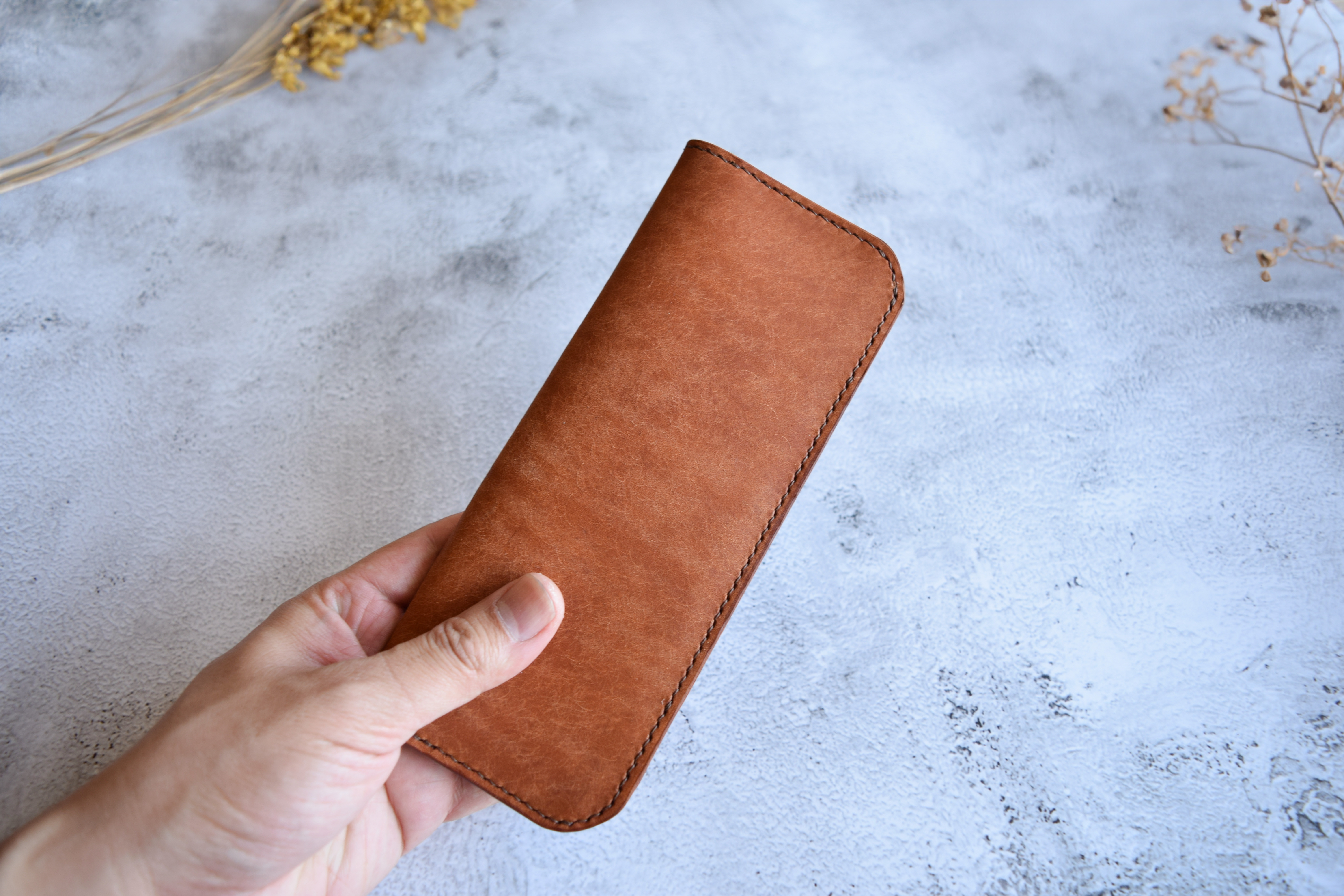 スリム薄型長財布　本革　ｲﾀﾘｱﾝﾚｻﾞｰ　Brown　ブラウン