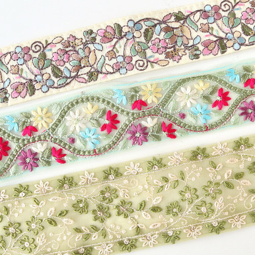 でおすすめアイテム。 新セット入荷！とっても素敵な刺しゅう！『インド刺繍リボン 約 手提げ・レッスンバッグ・入園グッズ