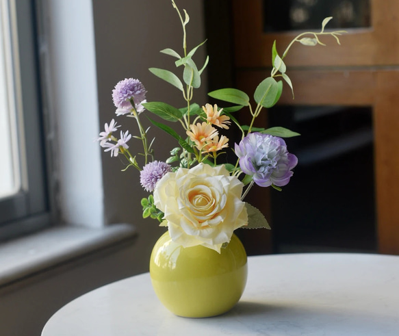 ヴィンテージ 花花瓶は美しく手描きされています。 アラビアの騎士。ホテル imgrc0116708191.jpg