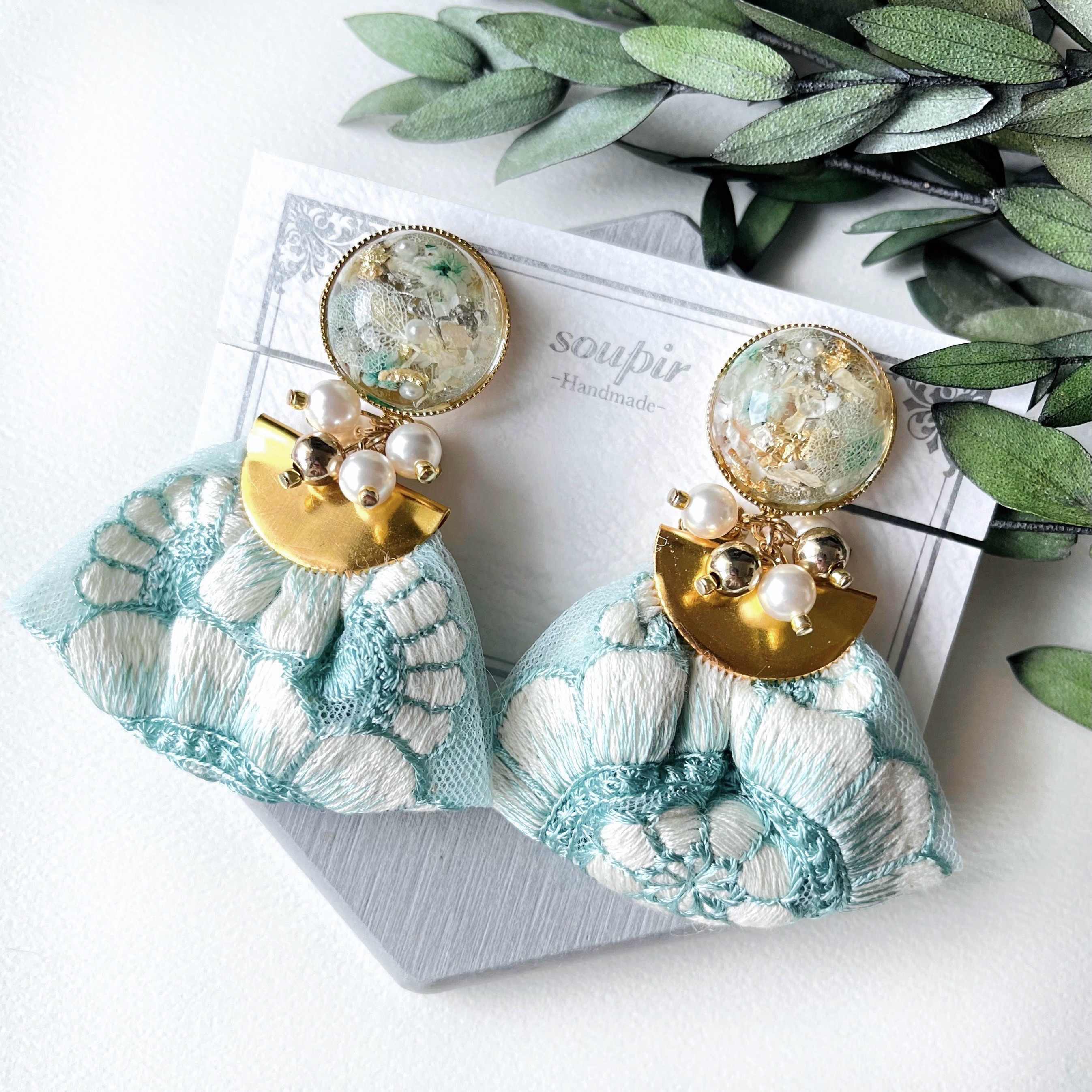 大ぶりチュールインド刺繍リボンタッセルピアス/イヤリング