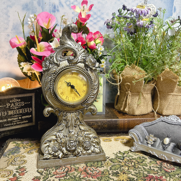 ^_^アンテーク  ^_^置時計 アンティーク雑貨 ロココ調 スタンドクロック（シルバー