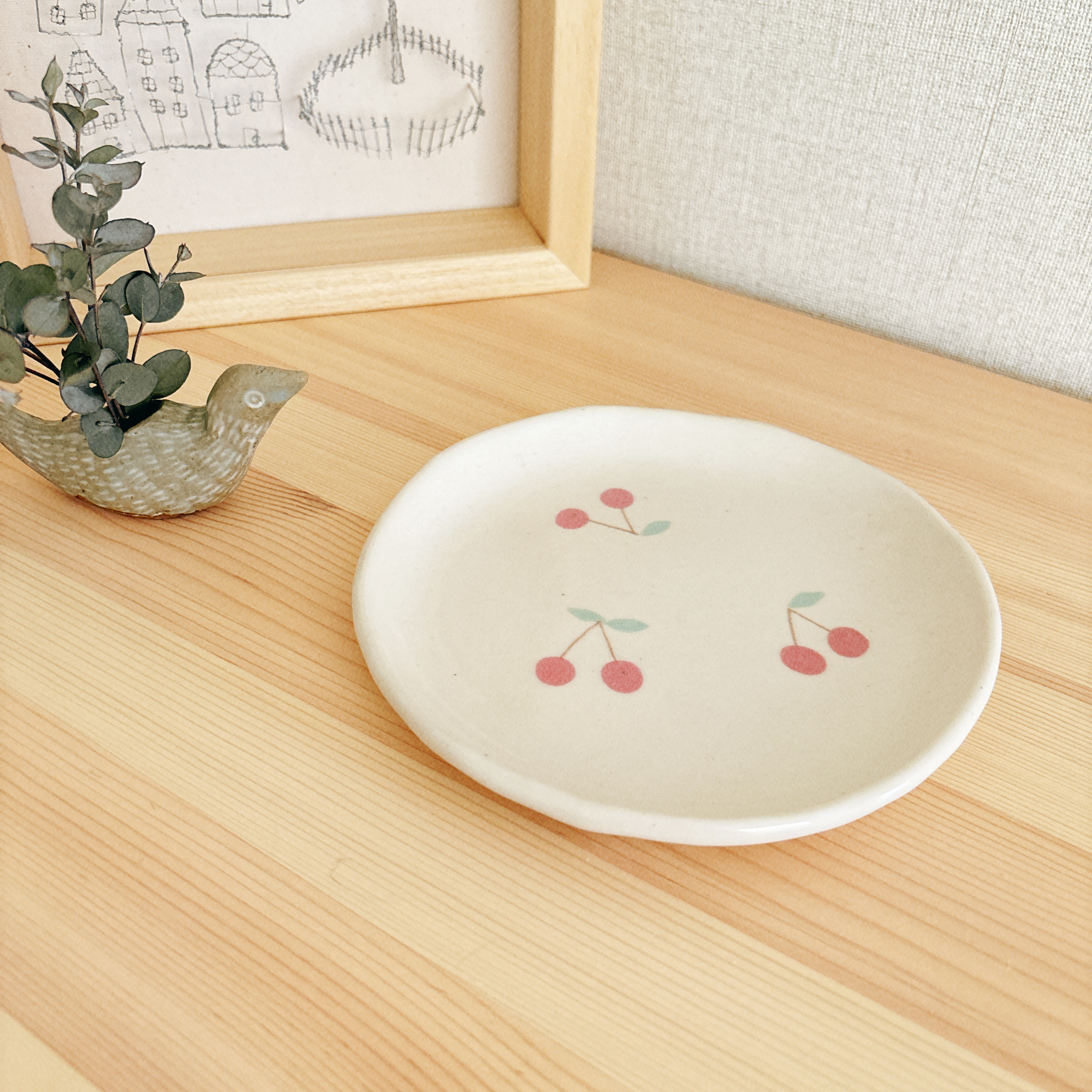 さくらんぼ 陶器 皿 チェリー プレート フルーツ 飾り皿 ロココ 姫 メルヘン 波佐見焼 fruits プレート L サクランボ｜和食器通販 四季折折